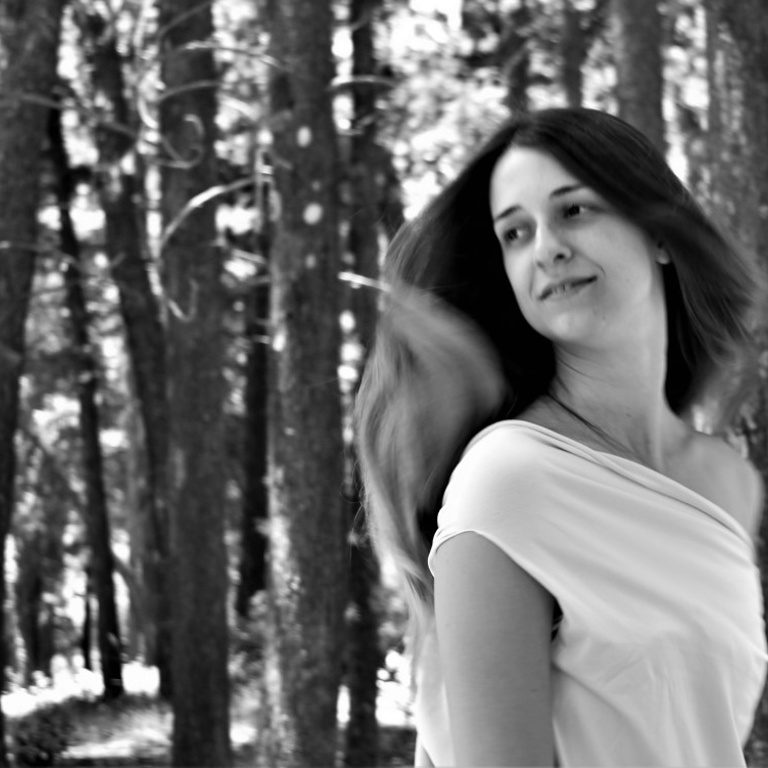 Treis-orismoi-gia-to-paramythi